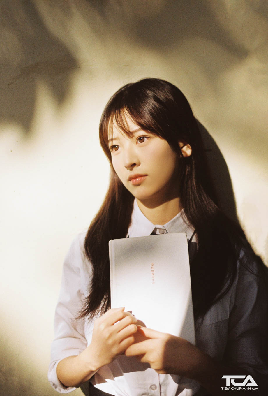 Ảnh nữ sinh ra trường