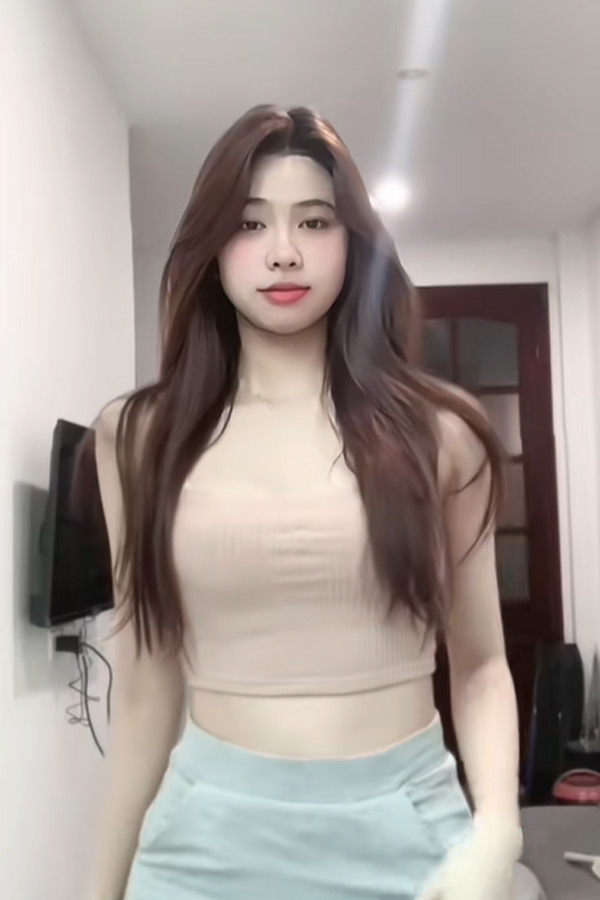 Trà Giang – Từ streamer 18+ trở thành hiện tượng mạng