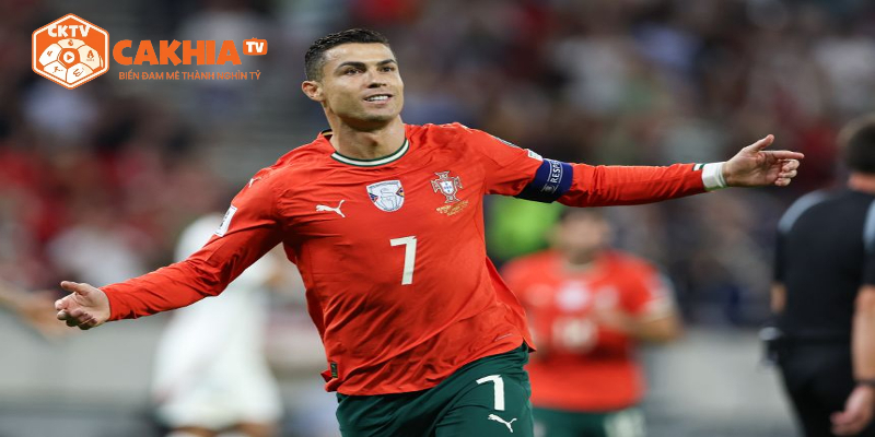 Cầu thủ huyền thoại truyền cảm hứng cho thế hệ cầu thủ mới