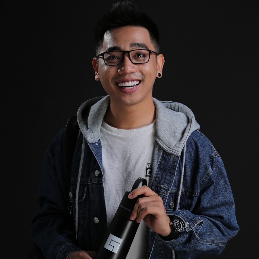 Tuấn Tiền Tỉ chân dung