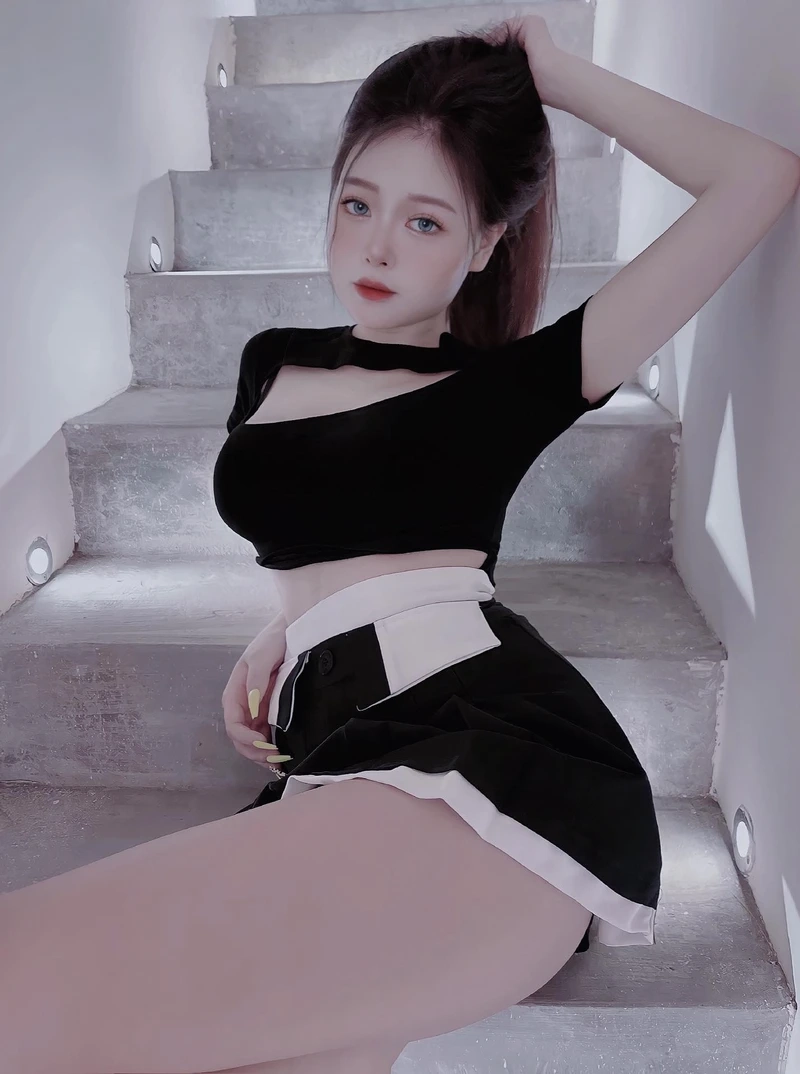 Gái xinh Việt Nam trong tà áo dài