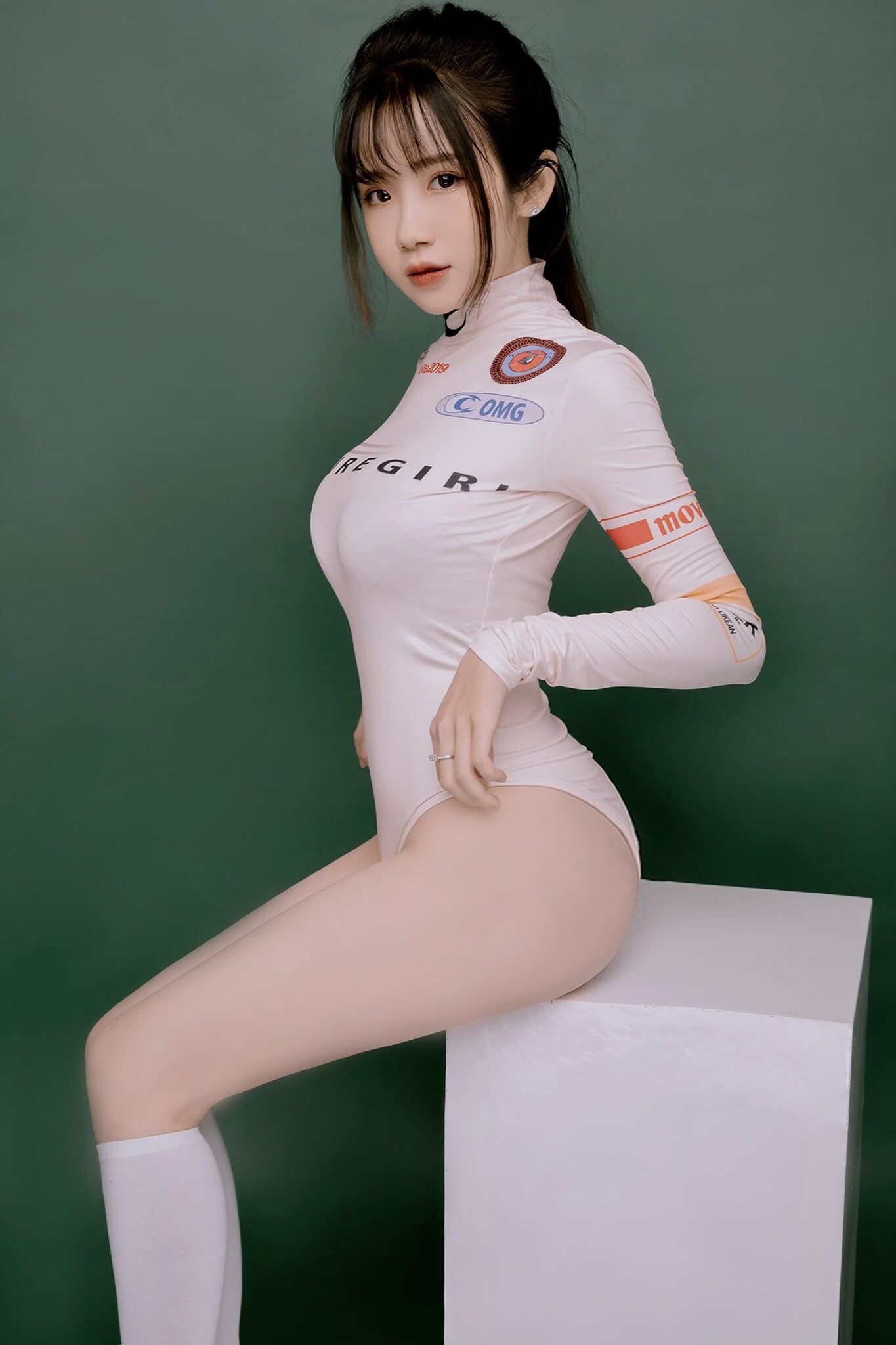 Ảnh gái xinh bên bạn trai dễ thương