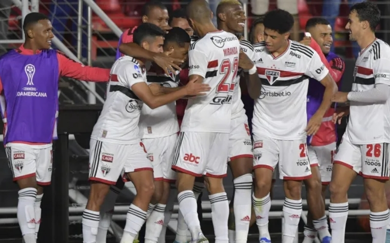 Sao Paulo điều chỉnh nhân sự để tạo sự đột phá trên hàng công