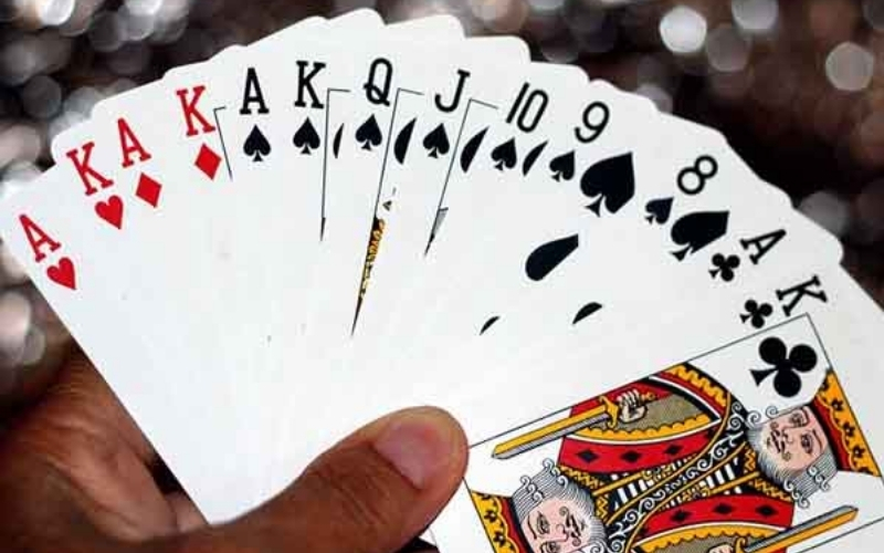 Sự tiến hóa của Game bài từ thẻ giấy đến kỹ thuật số