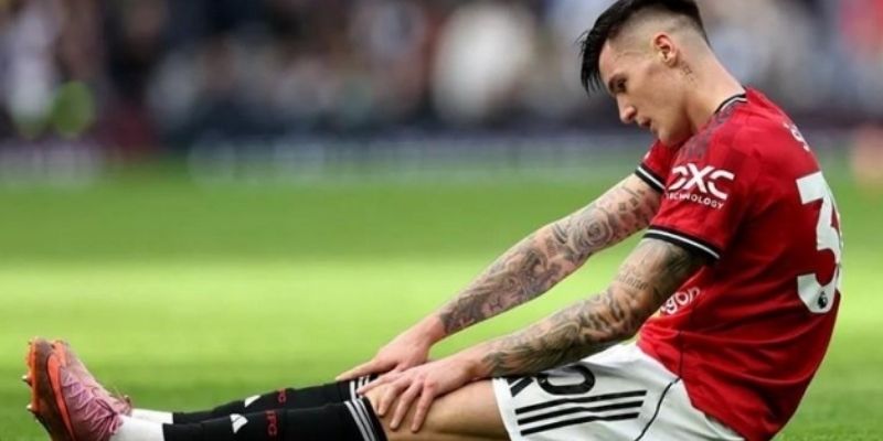 Phong cách thi đấu của Benjamin Šeško: Số 9 hiện đại đích thực