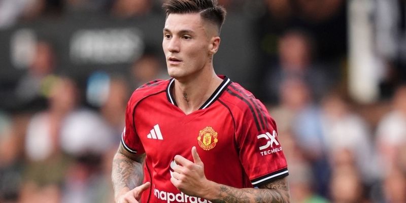 Tiềm năng và tương lai của Benjamin Šeško trên bản đồ bóng đá thế giới