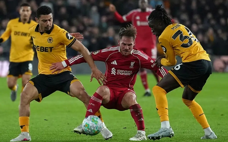 Nguyên nhân Liverpool thất bại cay đắng trước Wolves