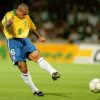 Bí mật đằng sau những cú sút phạt hình quả chuối của Roberto Carlos