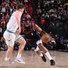 Tiêu điểm NBA: Cuộc đối đầu lịch sử lịch sử phân định ngôi vương.