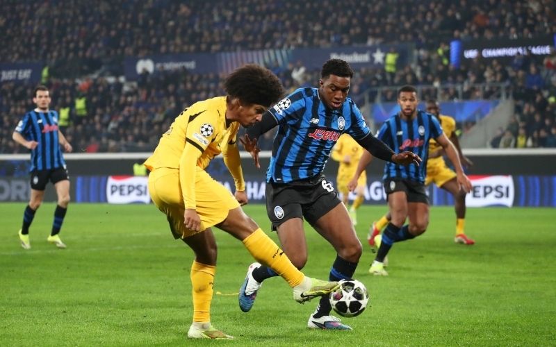 Hậu vệ dâng cao (Overlapping Centre-back) Đột phá chiến thuật từ Atalanta