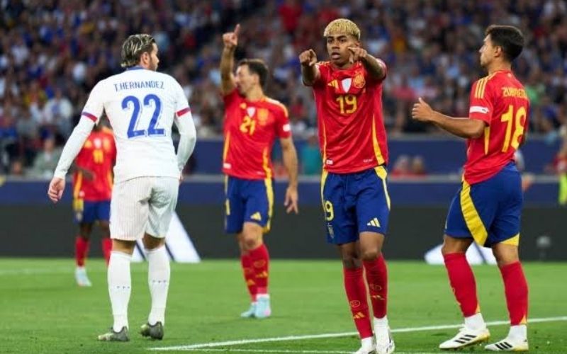Vai trò và nhiệm vụ chuyên môn của một Mezzala trên sân